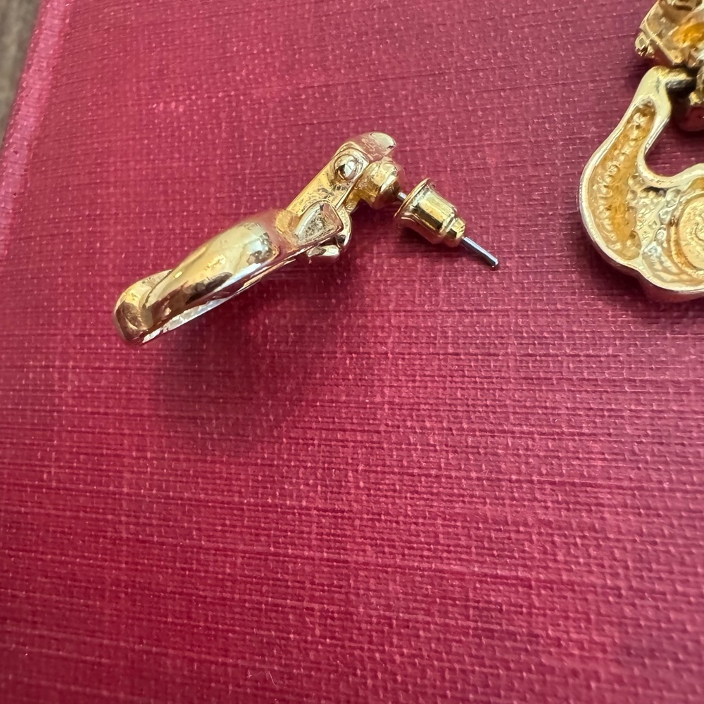 Vintage 1990s Gold Tone Drop Earrings, Door Knocker Earrings, Old Money Earrings - Picture 8 of 10